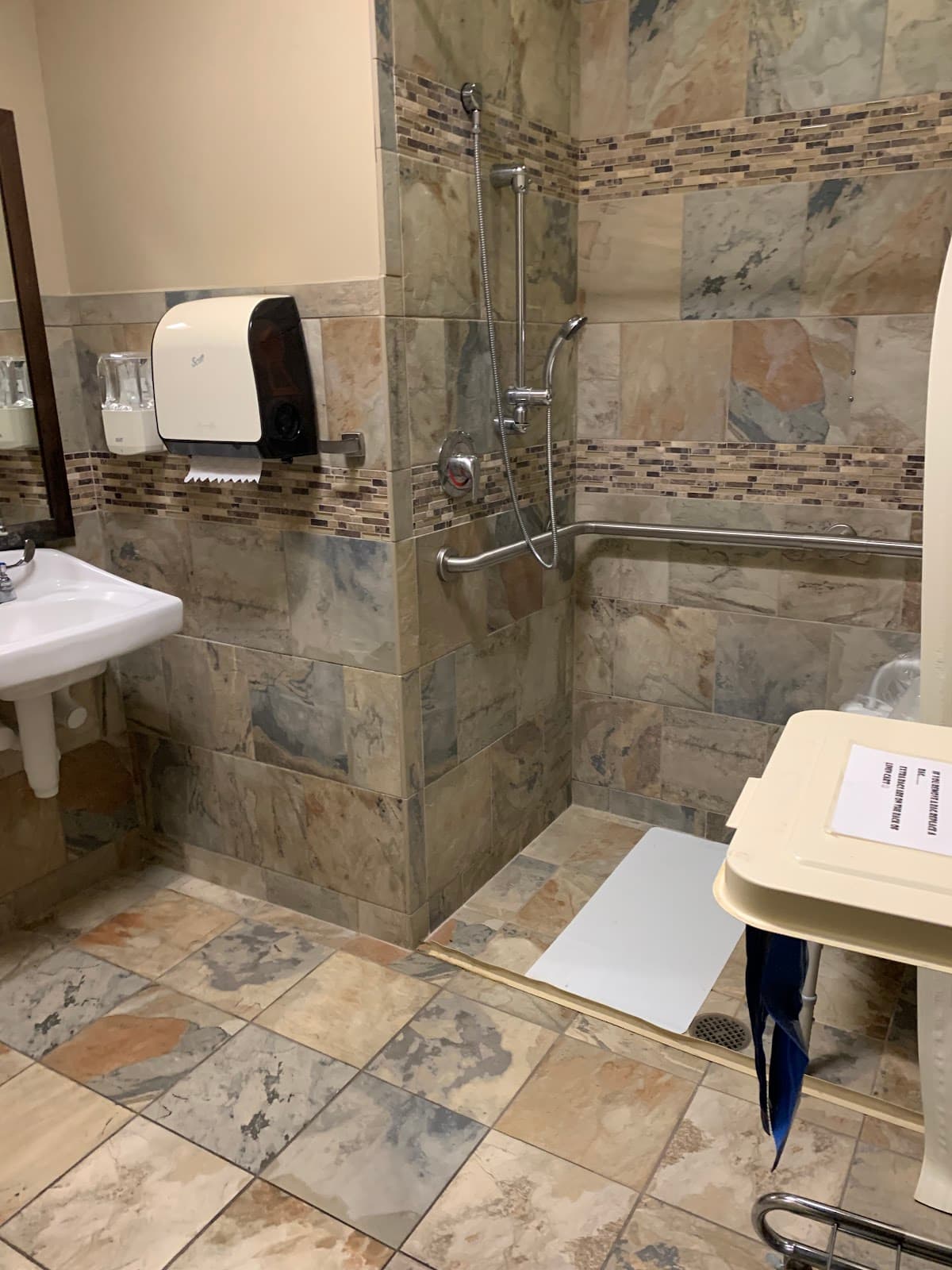Advanced Health & Rehab Center, P.c. - Photo 2