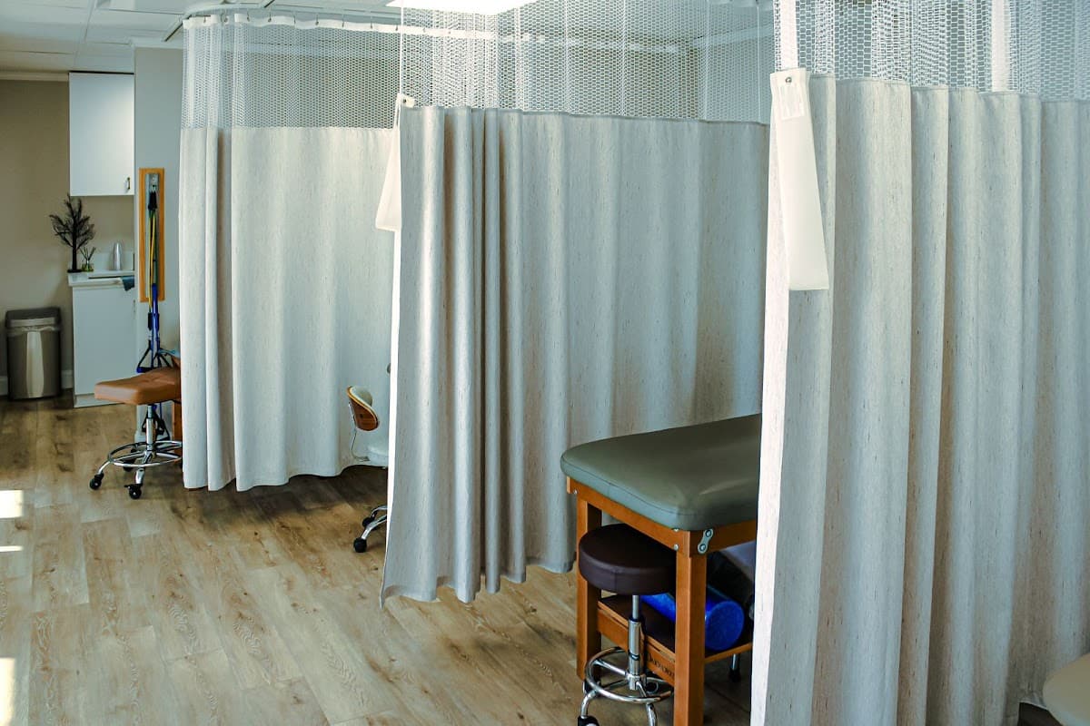 Advanced Pyhsical Medicine And Rehabilitaion Gropu - Photo 1