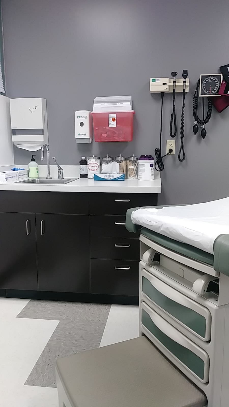 Apr Med Group Llc - Photo 1