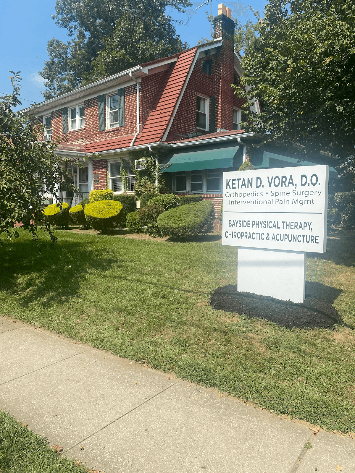 Bayside Physical Therapy, Chiropractic & Acupuncture Pllc - Photo 1