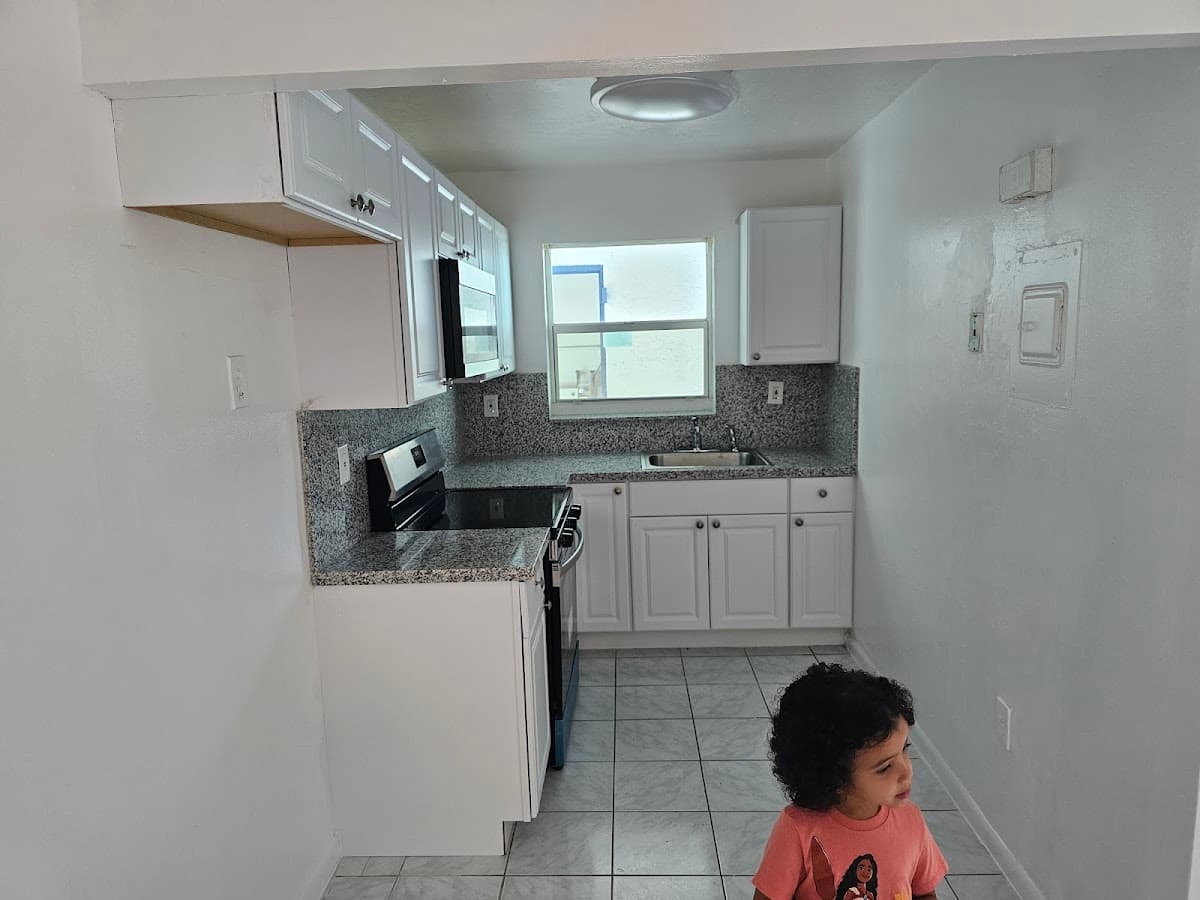 Bellanie Investment Llc - Photo 2