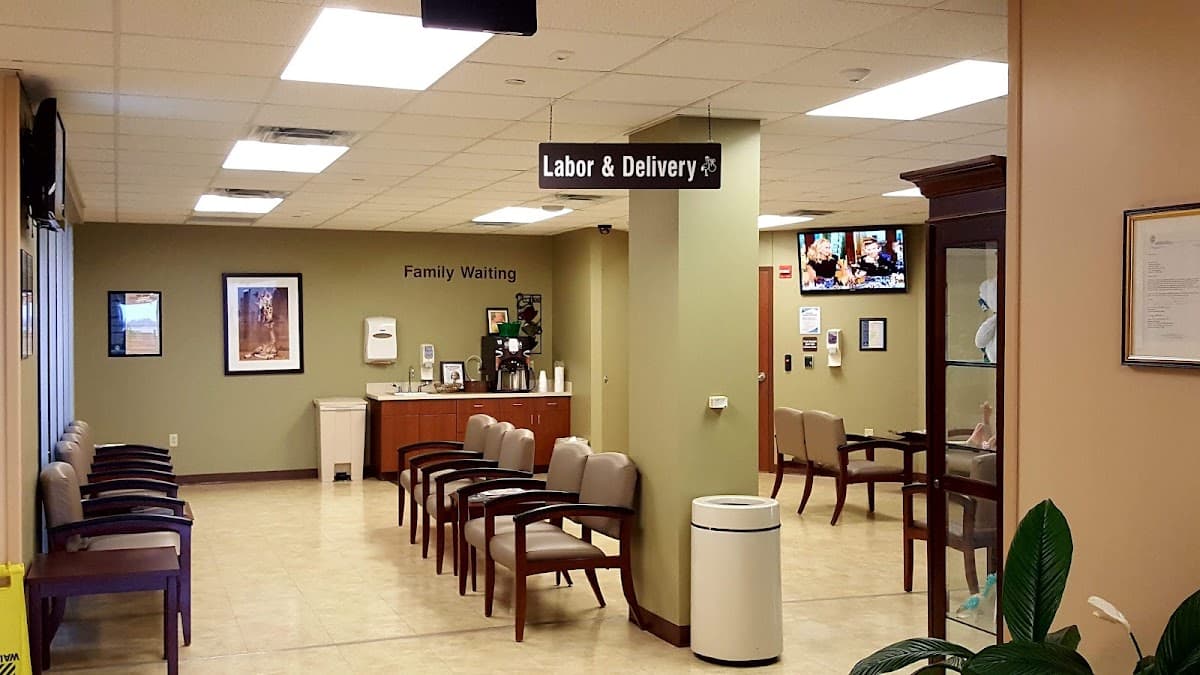 Maury Regional Hospital Marshall Medical Center - Photo 2