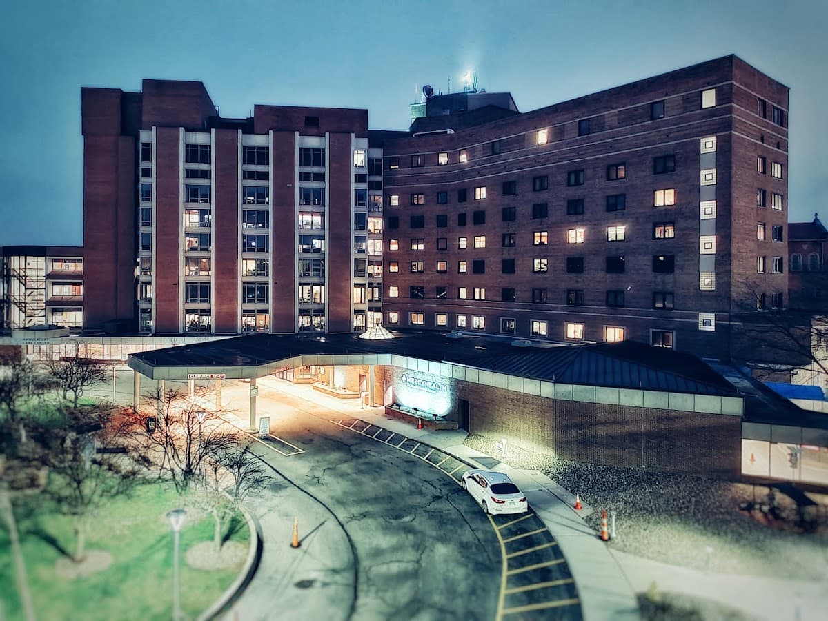 Mercy Health - St Vincent Medical Center Llc - Photo 1