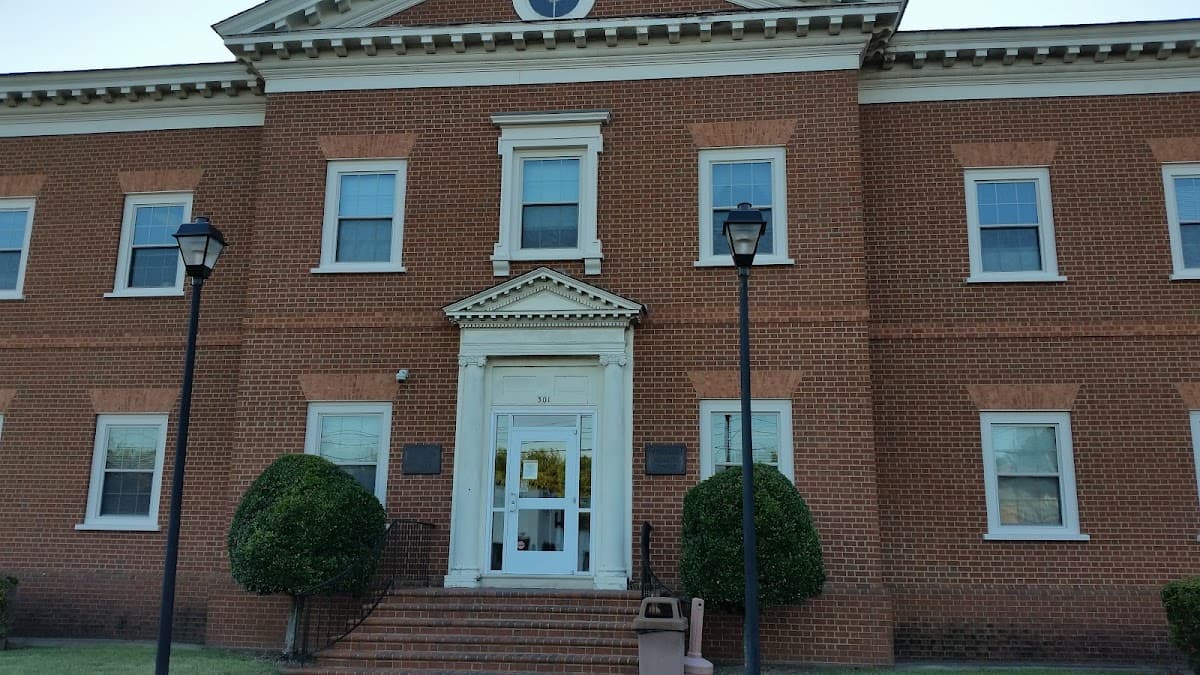 Petersburg Clinic Company Llc - Photo 1