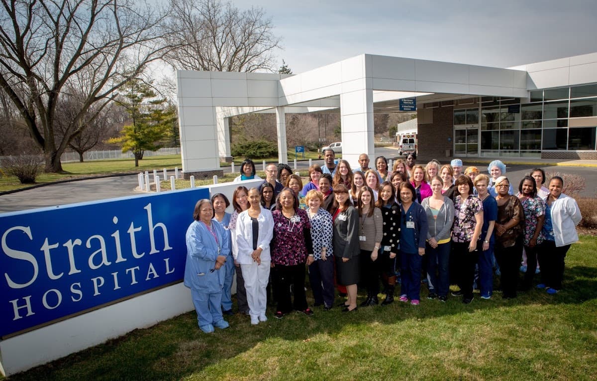 Straith Hospital For Special Surgery - Photo 1
